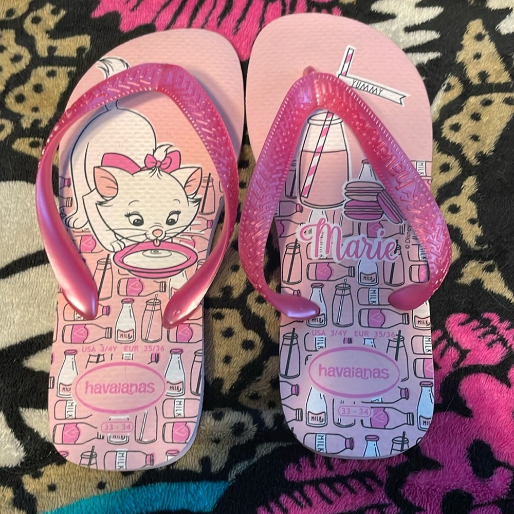 New Disney Marie Cat Pink Havaianas never worn size 3/4y